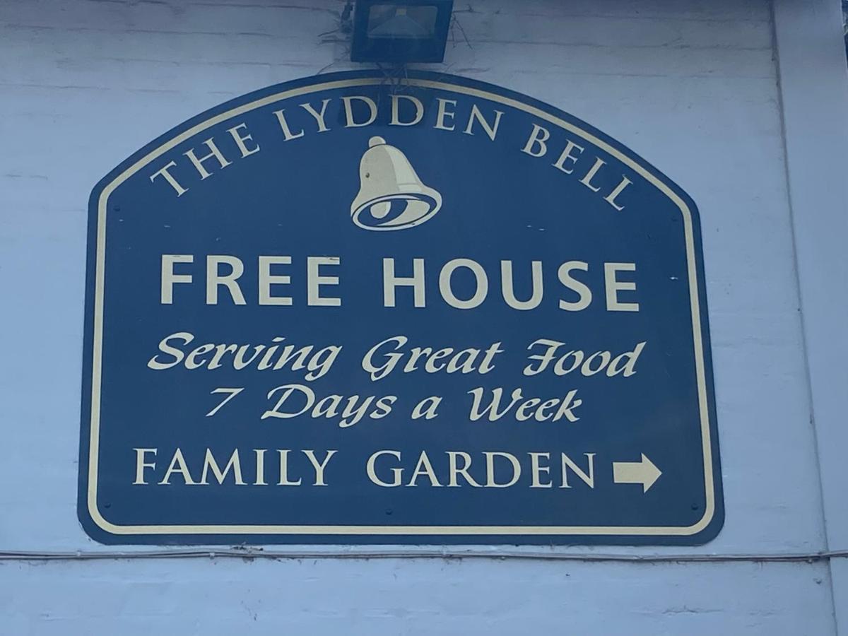 Bed and Breakfast The Lydden Bell Экстерьер фото